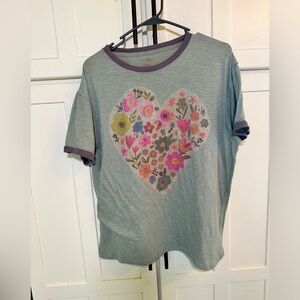 NATURAL LIFE Shirt with Floral Heart.